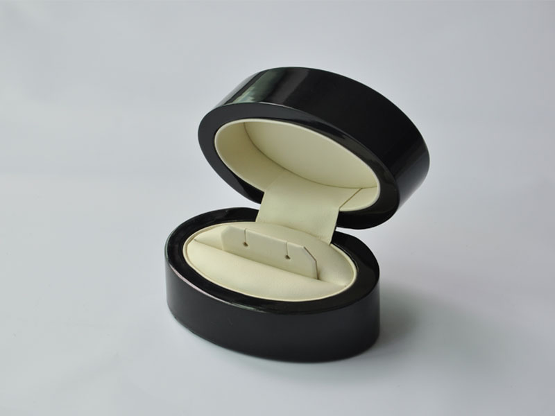 Wooden Earring Box