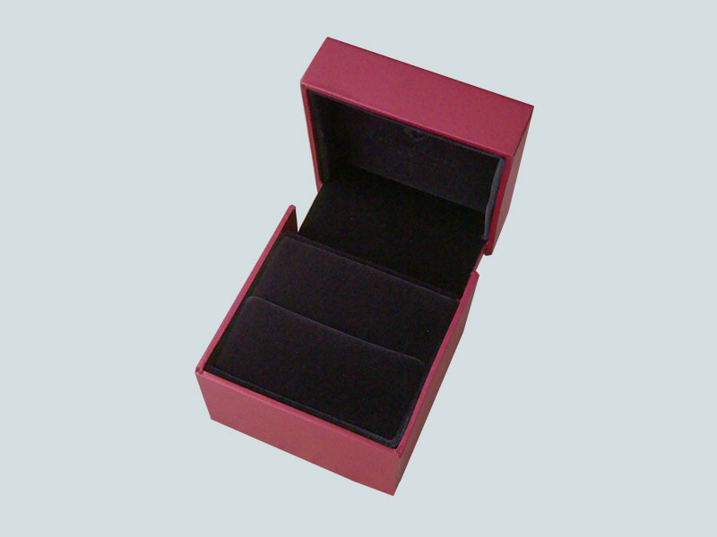 Leatherette Ring Box