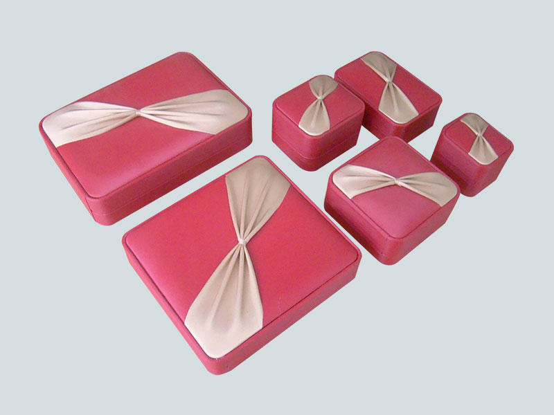 Leatherette Sets Box
